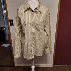 White Stag   XL  VGC arm pit to pit 24 inches